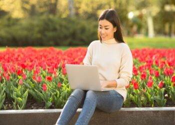 Latest Jobs For Freshers and Entry Level Graduates