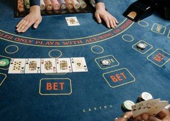 Why Beginners Prefer to Play Online Slot Games in Online Casinos