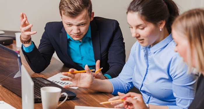 5 Essential Appy Pie Connect Integrations for Small Business Sales Teams