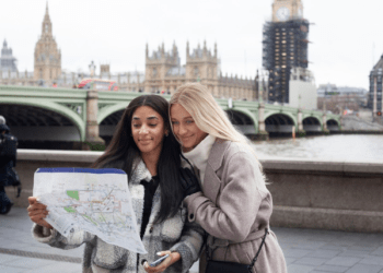 Why More Travellers Are Choosing Flexible Transport Options in the UK